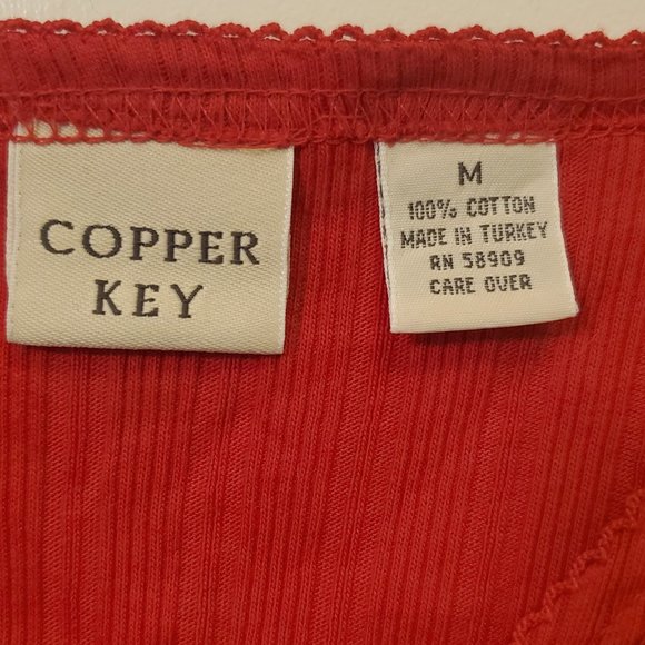 Juniors Copper Key Crop Top Red Medium Great Condition - Picture 4 of 5